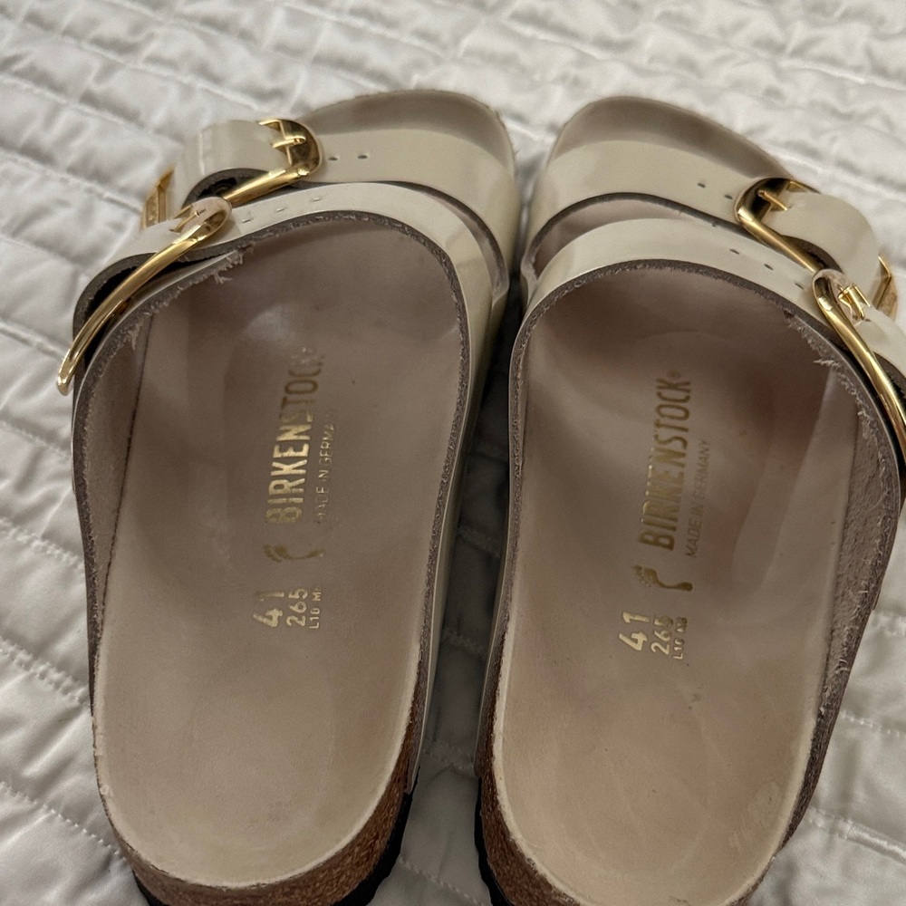 Birkenstock Women's Arizona big buckle Sandals in Ecru with Gold size 10-10.5 - Picture 2 of 9